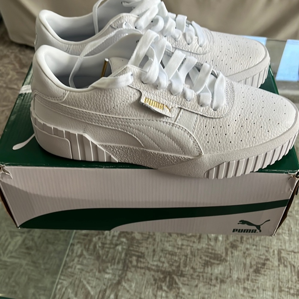 Women Puma Cali Wn’s White with Gold Size 7.5 - Picture 6 of 6
